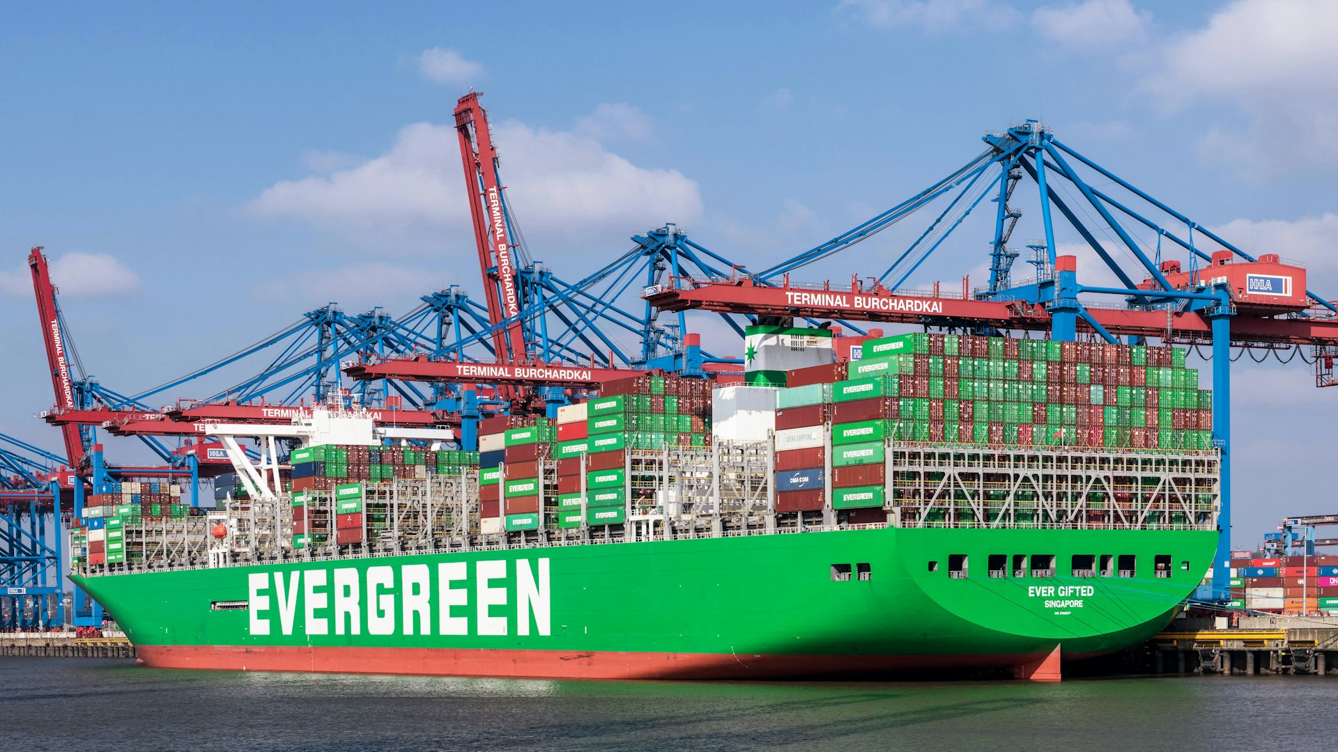 Eco-Conscious Cruises and Innovative Green Shipping Solutions: Charting a Sustainable Course
